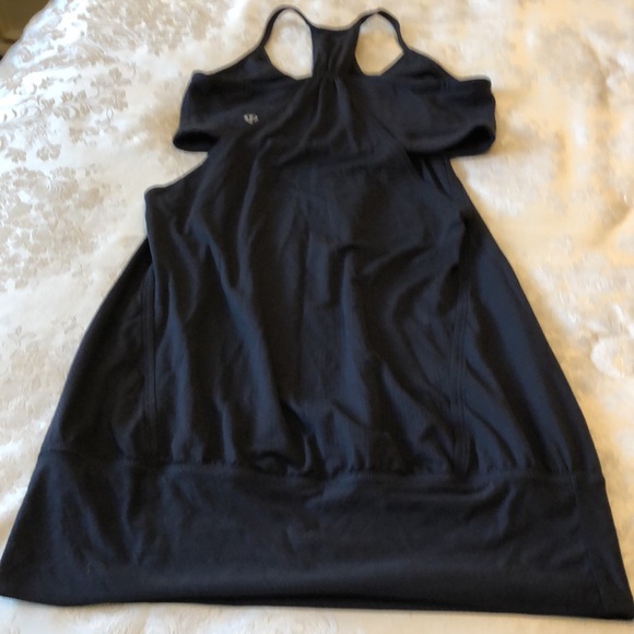 LULULEMON NO LIMITS TANK SIZE 4 BLACK BUILT-IN SPORTS BRA, BEACHY YOGA - #139 - Picture 2 of 8